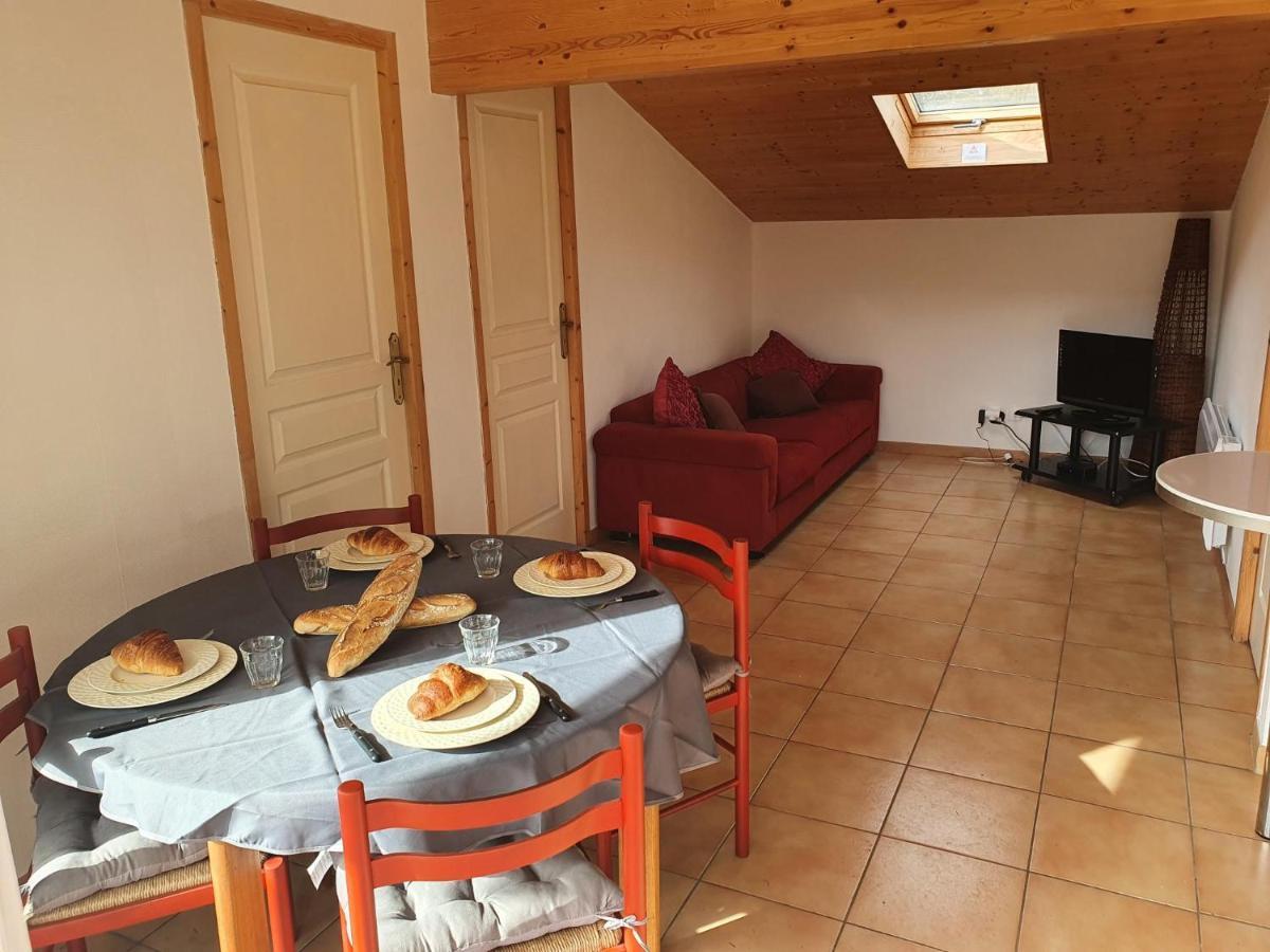 Moulin Du Pommier Glamping & Camping Saulgond 外观 照片