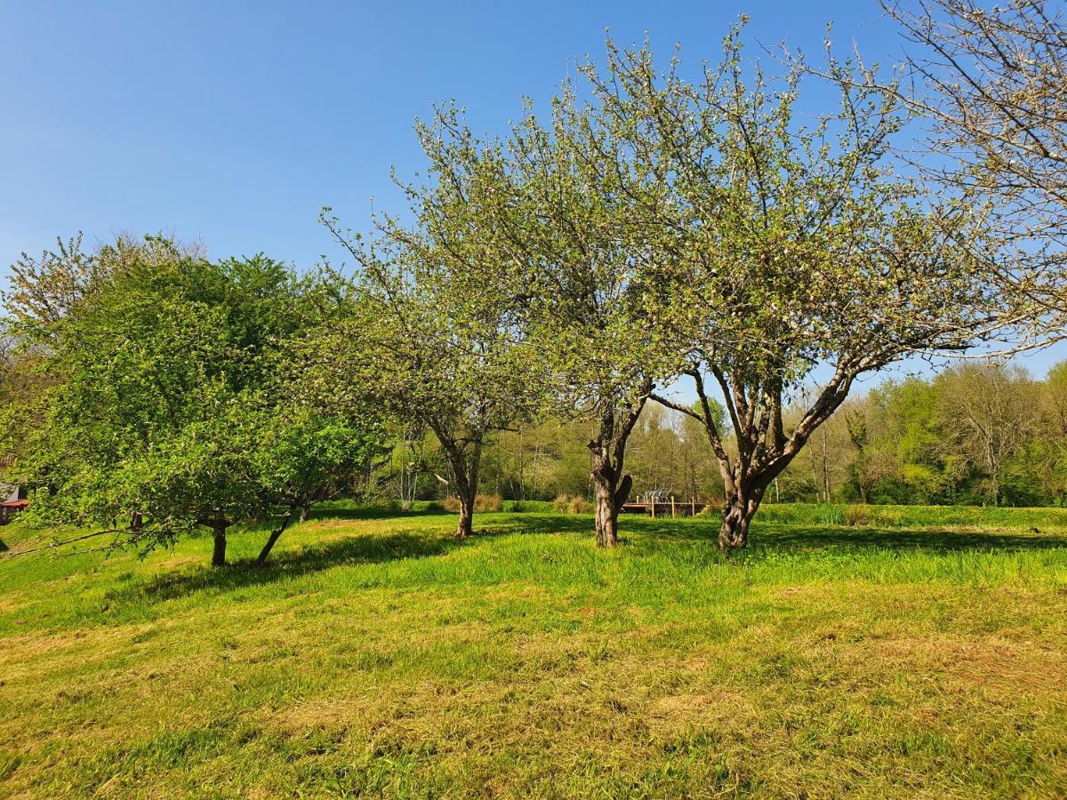 Moulin Du Pommier Glamping & Camping Saulgond 外观 照片