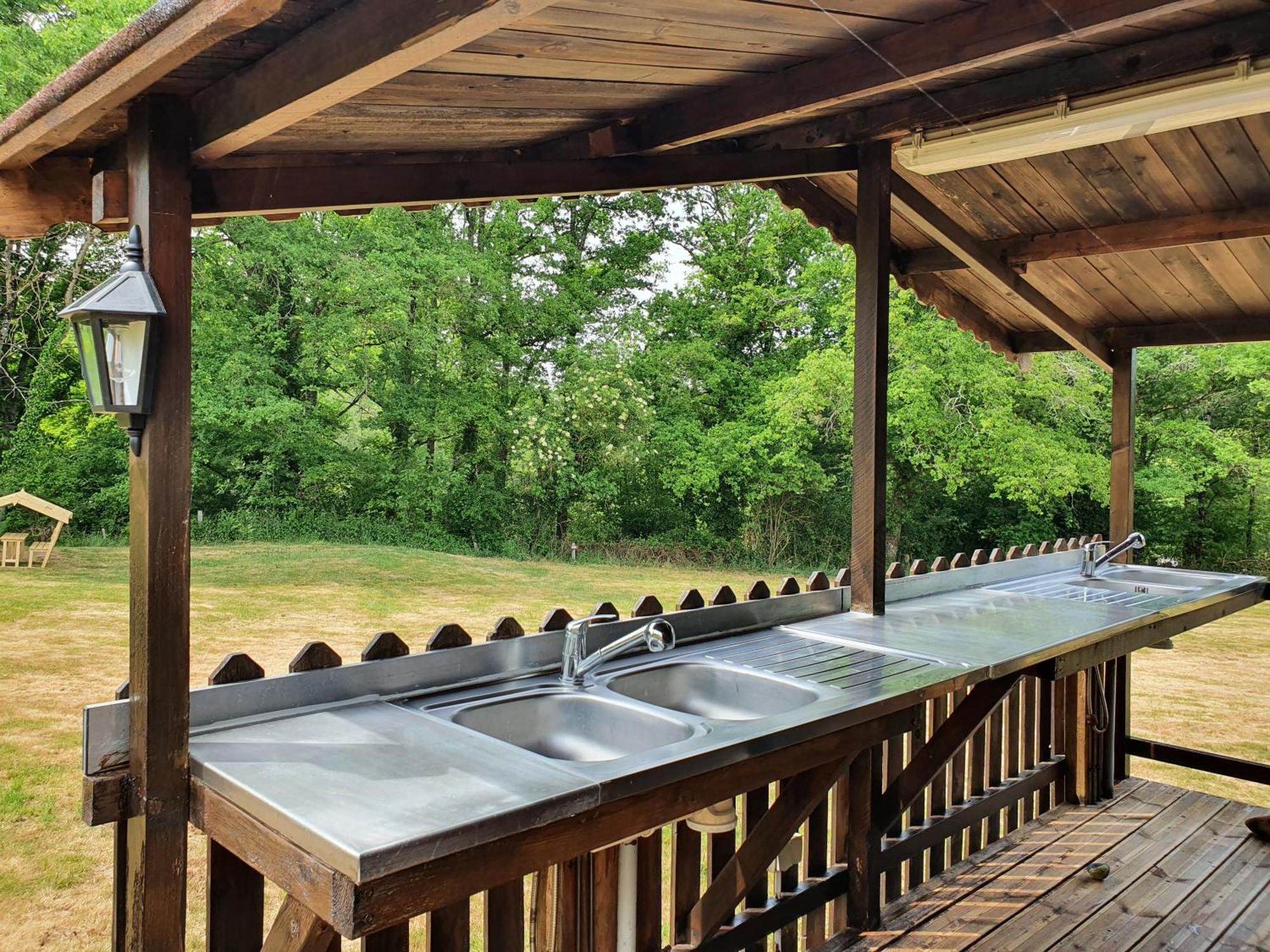 Moulin Du Pommier Glamping & Camping Saulgond 外观 照片